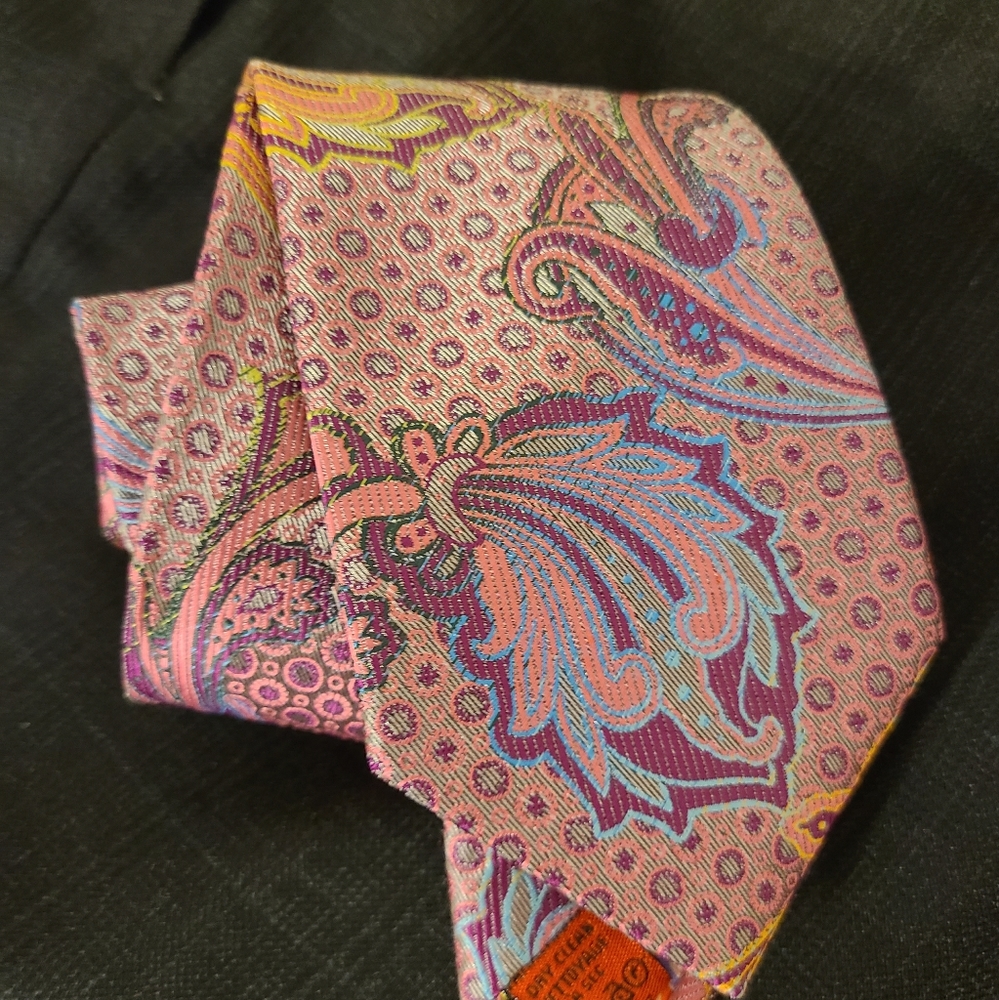 Mens tie